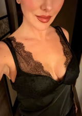 Ellena Bacon review photo