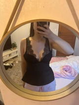 Elena Tucker review photo