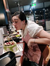 Suzanne Narbey review photo