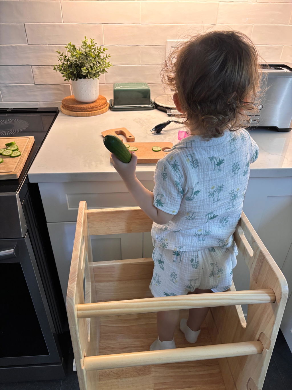 Learning Tower - Kitchen Helper Stool - White