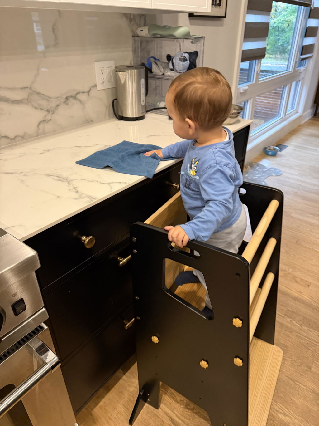 Learning Tower - Kitchen Helper Stool - Black
