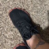 M**a review photo
