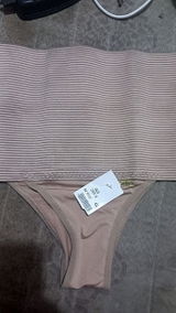 Tabata Gonçalves review photo