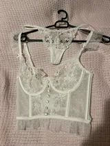 V. review photo