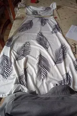 E. review photo