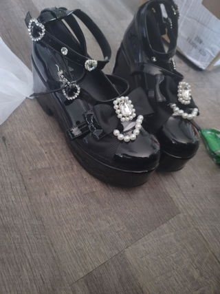 Customer photo for [declaration Of First Love] Embroidery Bowknot Sweet Jirai Kei Japanese Platforms Shoes