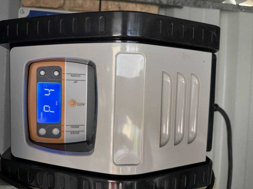 AstralPool E Series Salt Chlorinator E25