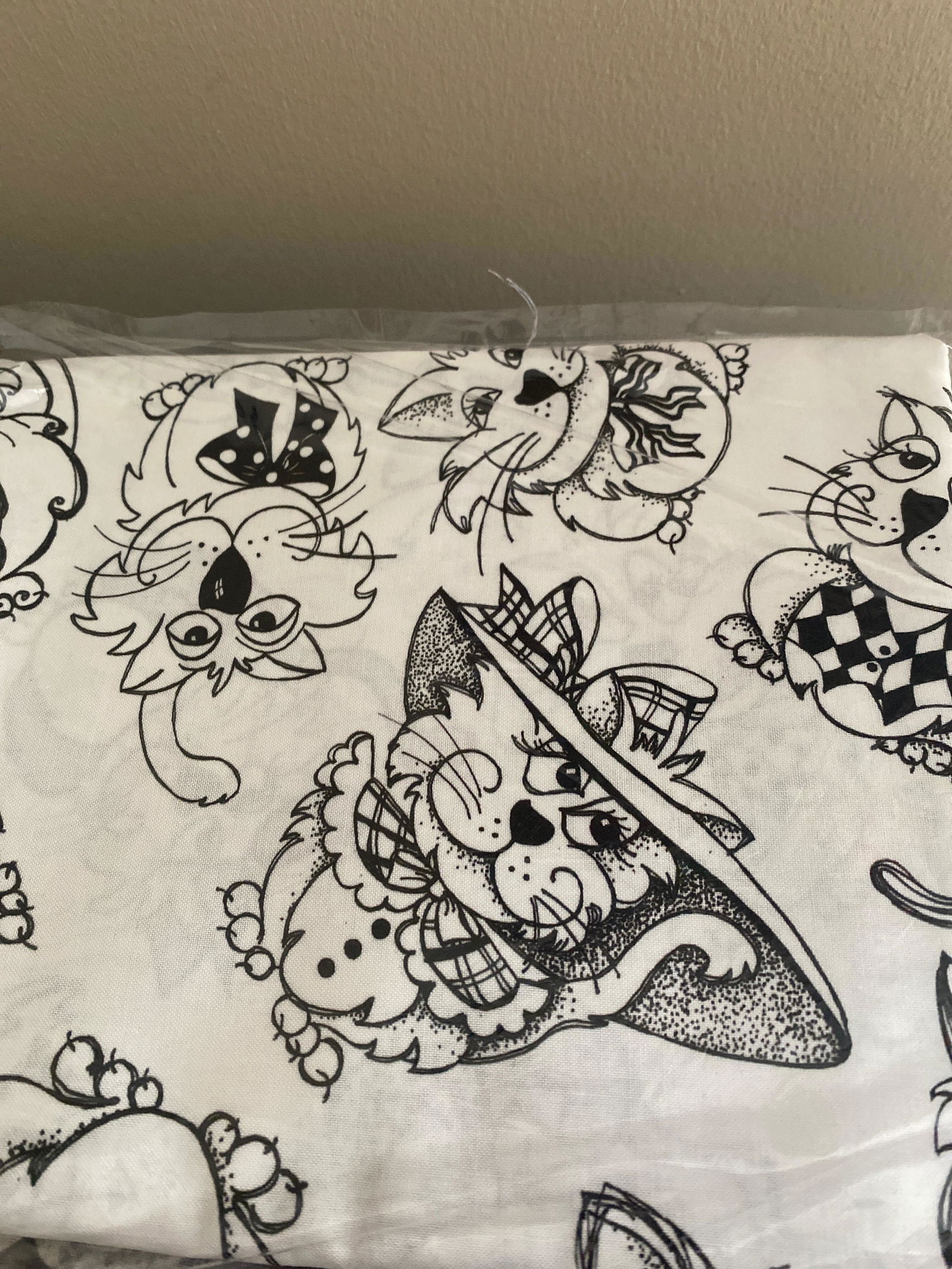 Loralie Designs - fabrics and machine embroidery designs by Loralie
