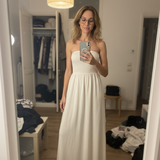 Evelyne D. review photo