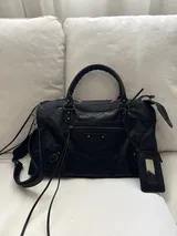 Farah review photo