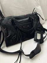 Farah review photo