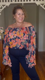 Nicole Schneider review photo
