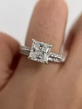 Isabella review photo