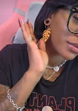 Breyona review photo