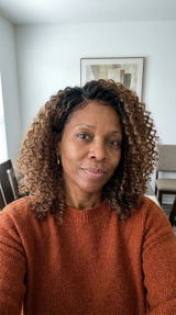 Soft tangle free Naya Ombre - Fluffy Kinky Curl Glueless Minimalist HD Lace Wig Ready to Go, customer review photo