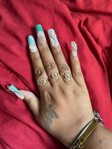Mariah review photo