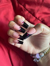Mariah review photo