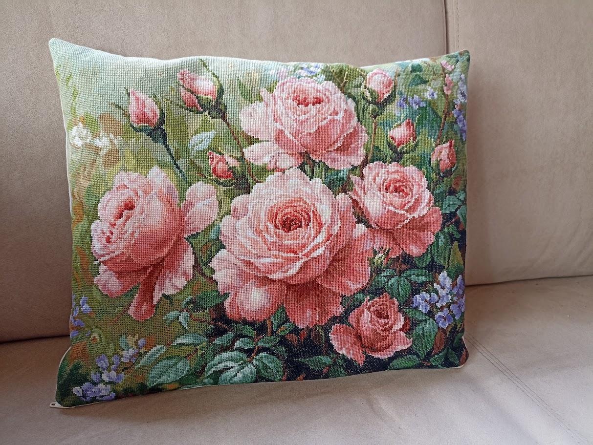 Cross Stitch Kit Luca-S GOLD - The Roses Garden, B717