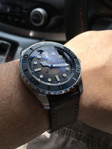Roy review photo