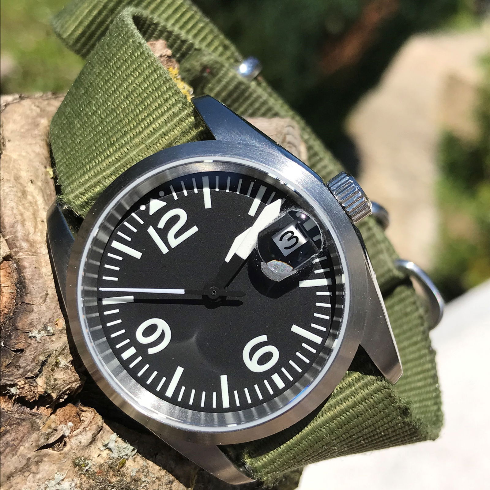 Seiko NH35 Movement (TMI) — Date, White | Lucius Atelier