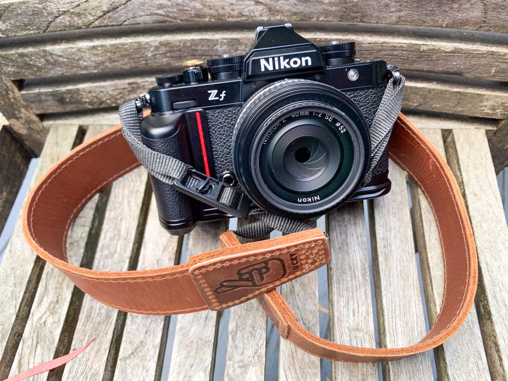 Classic 40 Camera Strap - Chestnut Brown