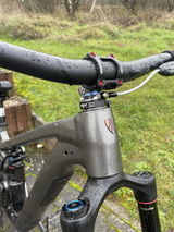 Max review photo