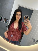 Kirsty review photo
