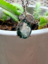 Women Green Moss Agate Crystal Necklace In Silver "Secret Garden"