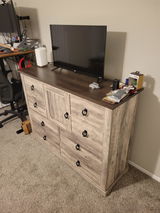 Aaron review photo