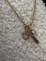 Caroline review photo