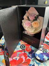 Signature No.5 Roses Bouquet