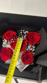 Signature No.5 Roses Bouquet