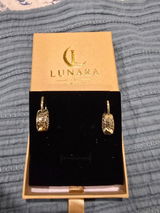 Claudia Gonzalez review photo