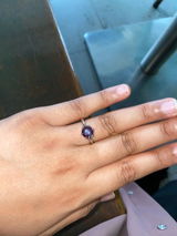 Deena Zaheer review photo