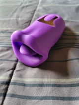 Nickey James review photo