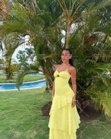 Selena Holmes review photo