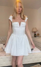 Lavinia review photo