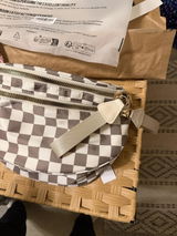 Isabella review photo