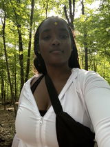 Makinze Moore review photo