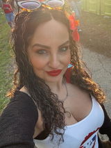 Klaudia review photo