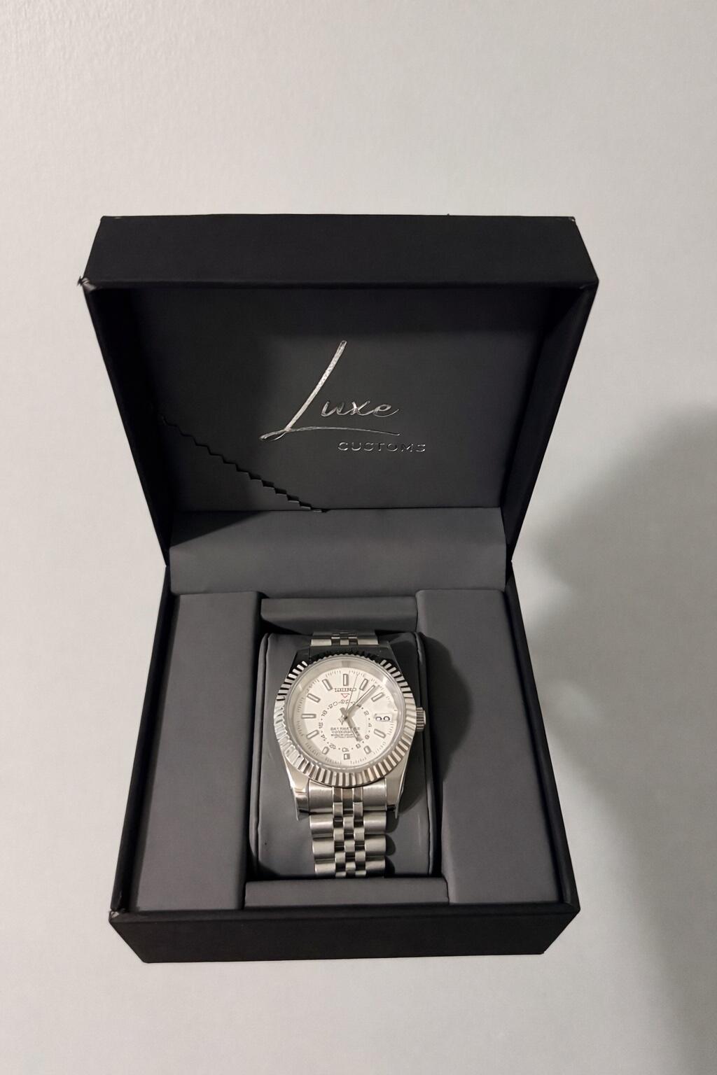 SKY DWELLER | WHITE