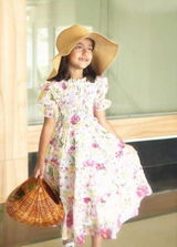 Gauri Khanna review photo