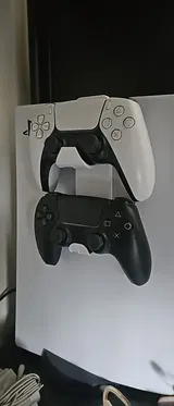 M***v review photo