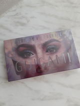 L***a review photo