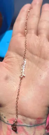 A***n review photo