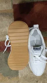 M***t review photo