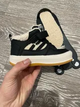 V***l review photo