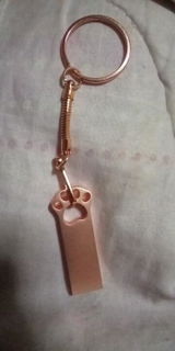 L***a review photo