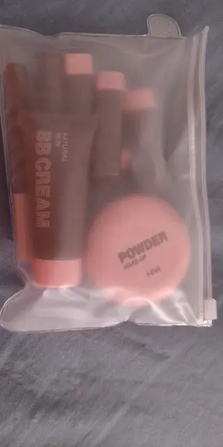 A***n review photo