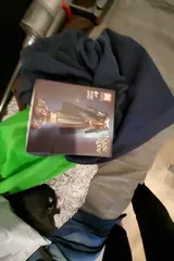 M***r review photo